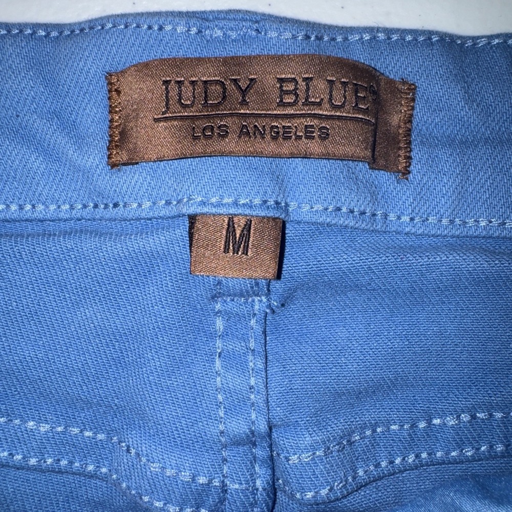 Judy Blue Shorts Women's Size Medium Sky Blue Raw Hem Mid Rise BOHO Festival - Picture 6 of 16